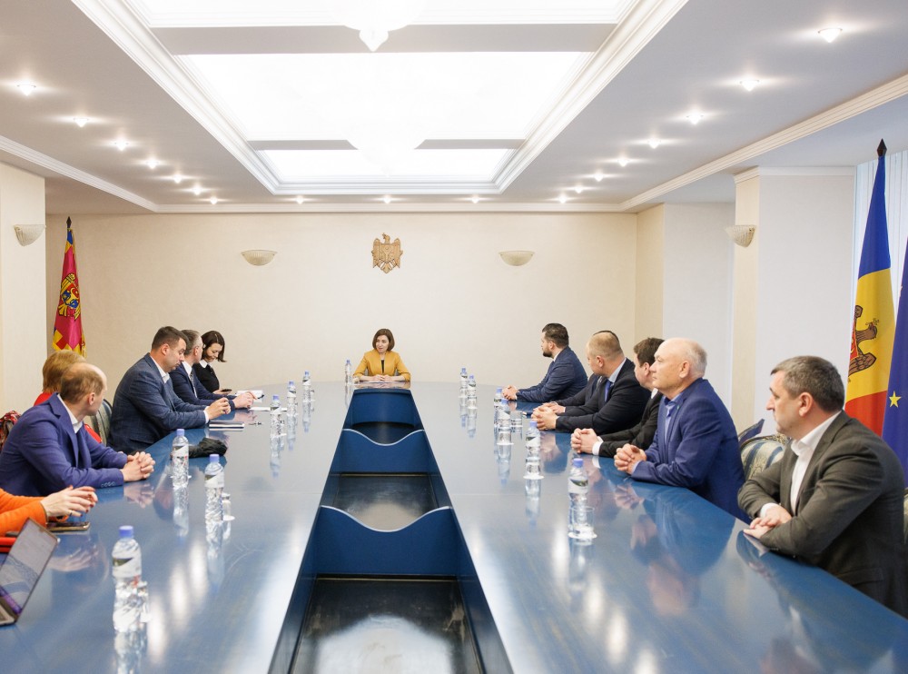 FOTO // Maia Sandu a chemat liderii partidelor din Moldova la Președinție. Care a fost motivul